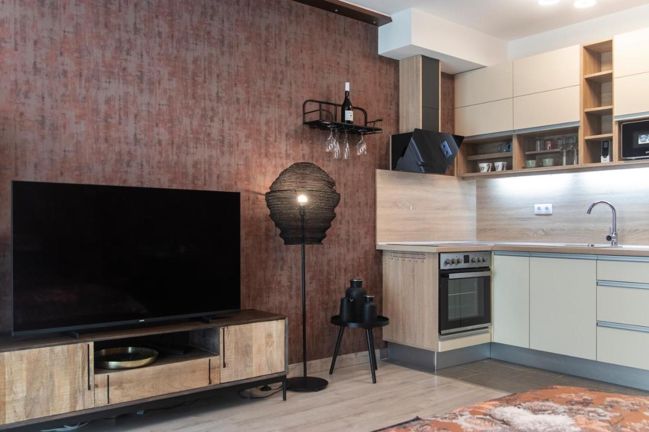 Grand Suites Corvin Budapest Ngoại thất bức ảnh