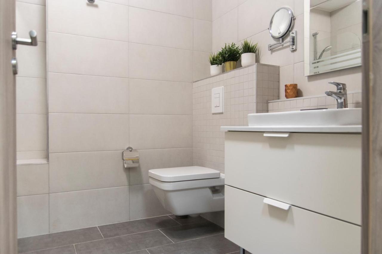 Grand Suites Corvin Budapest Ngoại thất bức ảnh