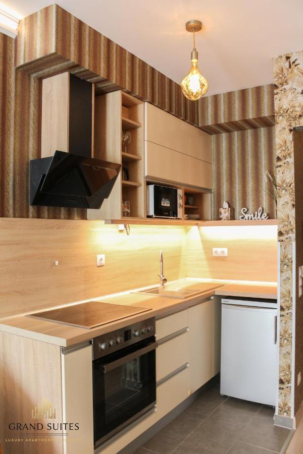 Grand Suites Corvin Budapest Ngoại thất bức ảnh