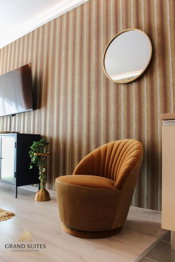 Grand Suites Corvin Budapest Ngoại thất bức ảnh