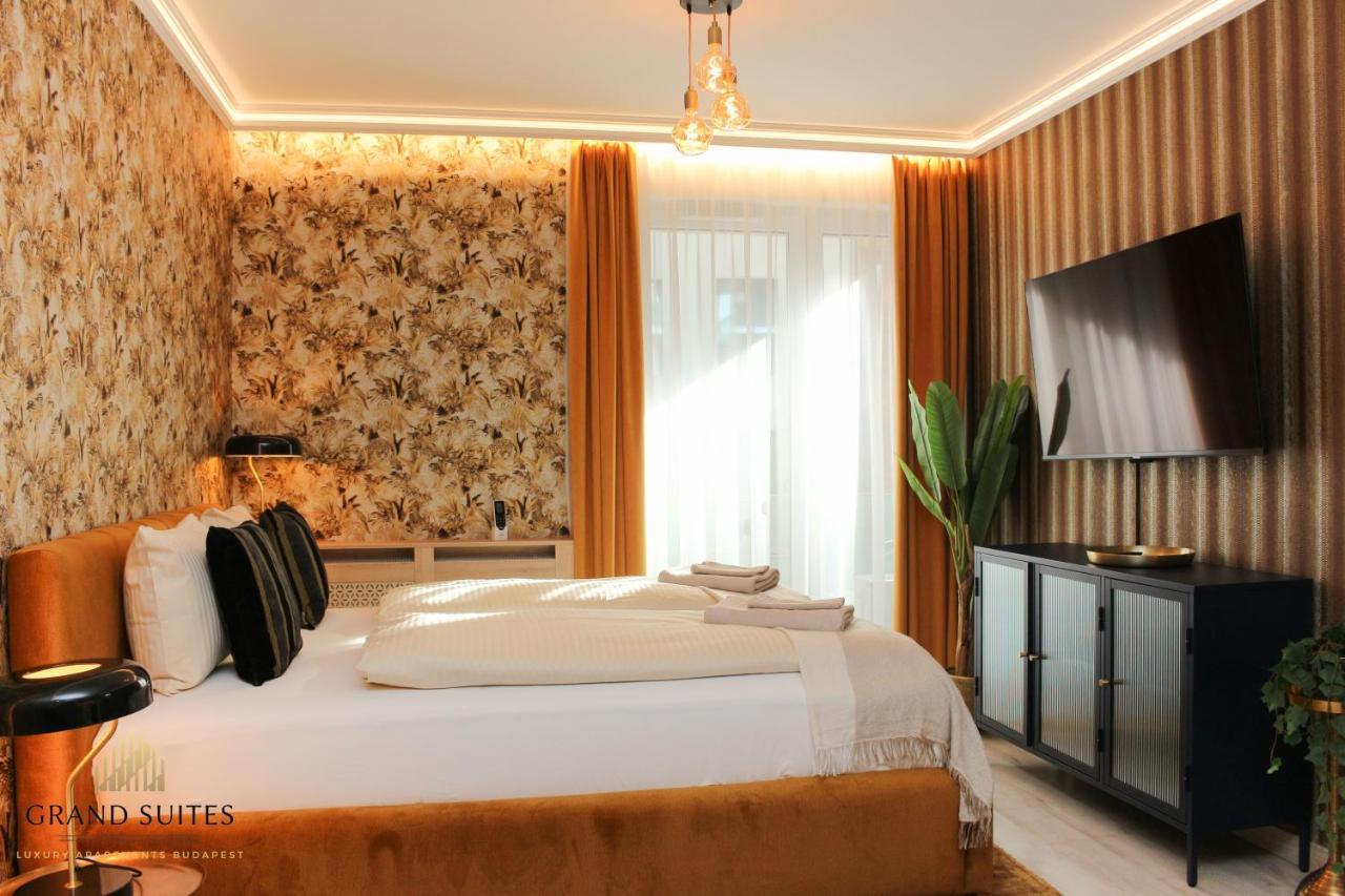 Grand Suites Corvin Budapest Ngoại thất bức ảnh
